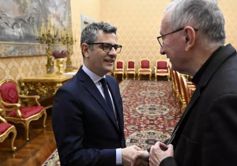 Félix Bolaños y Pietro Parolin abordan indemnizaciones y temas clave en las relaciones Iglesia-Estado