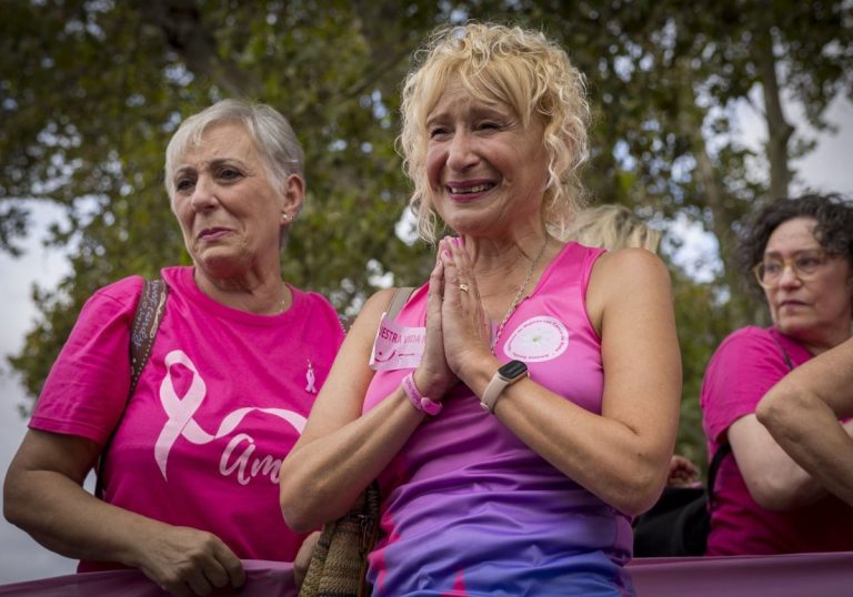 El consejero Antonio Sanz se reunirá con Amama para abordar los errores en el cribado del cáncer de mama en Andalucía
