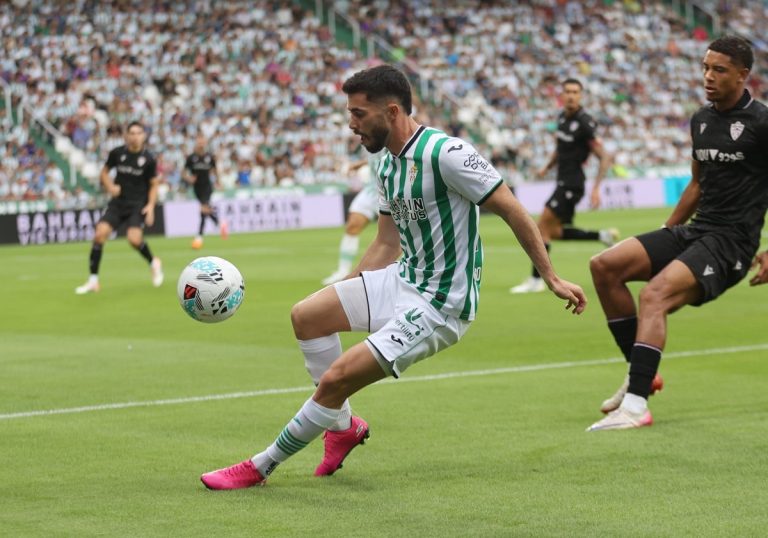 Albacete y Córdoba CF empatan en un partido vibrante en el Carlos Belmonte
