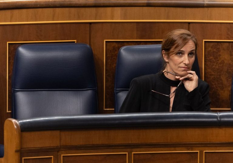 Tensiones entre Sanidad y Hacienda bloquean fondos clave para la salud pública en España