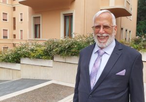 Louis Prevost, hermano conservador del Papa León XIV, entre el orgullo y las diferencias políticas