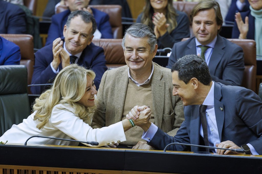 El Parlamento de Andalucía aprueba los presupuestos de 2026 con ...